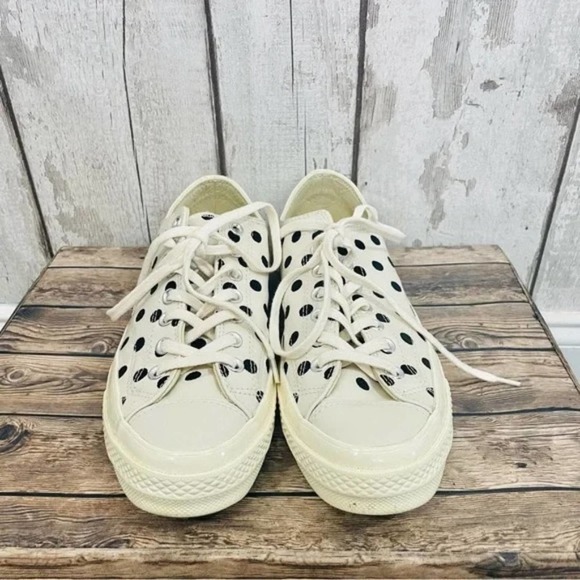 Converse Chuck Taylor All Stars - Leather Polka Dot Low Top Sneakers - Picture 4 of 9